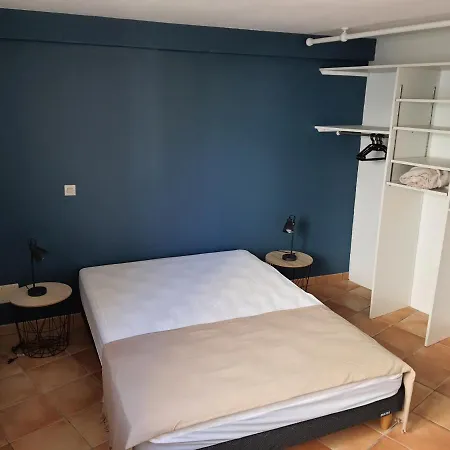Avec Parking Privatif A Apartment