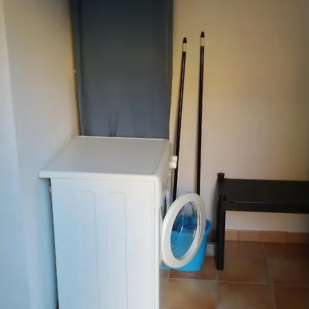 Apartment Avec Parking Privatif A