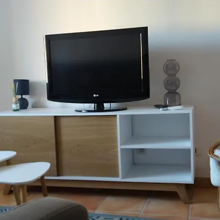 Avec Parking Privatif A Apartment *