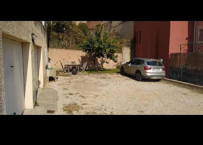 Apartamento Avec Parking Privatif A